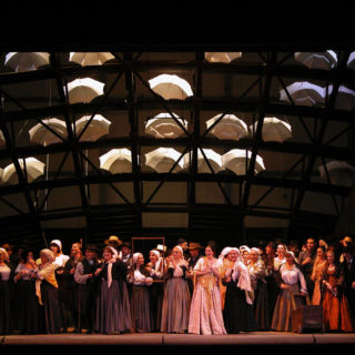 Νέα εποχή για το ιστορικό θέατρο Ολύμπια που για τα επόμενα χρόνια περνά στα χέρια του δήμου Αθηναίων