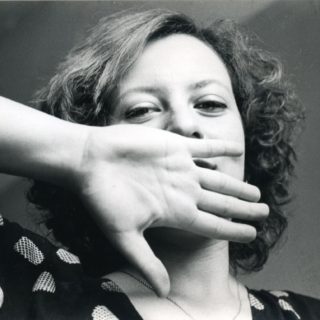 Δείτε αποκλειστικά στην Popaganda outtakes από το ντοκιμαντέρ για τη Λένα Πλάτωνος, «λπ»