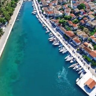 Ταξιδέψτε στον παράδεισο των ιστιοπλόων με τα μαγευτικά νησάκια [ΒΙΝΤΕΟ]