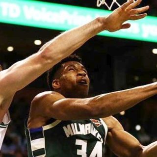 40 πόντους πέτυχε ο Γιάννης Αντετοκούνμπο ενάντια στους Σέλτικς στην «ελληνική βραδιά» της Βοστώνης