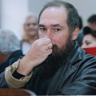 Τζίμης Πανούσης: «Παρότι είμαι ταλαντούχος ηθοποιός αρνούμαι να συνεχίσω να παίζω τον ρόλο του υπαλλήλου...»