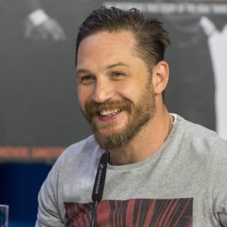 Η πρώτη φωτογραφία του Tom Hardy ως Αλ Καπόνε [ΕΙΚΟΝΕΣ]