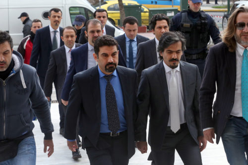 Μέσα στον Μάιο θα αφεθούν ελεύθεροι οι οκτώ Τούρκοι αξιωματικοί