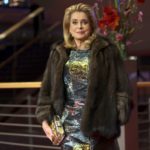 «Ο βιασμός είναι ένα έγκλημα. Όμως το επίμονο ή αδέξιο ‘καμάκι’ δεν είναι» δηλώνουν 100 Γαλλίδες, μεταξύ των οποίων και η Κατρίν Ντενέβ