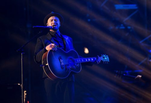 Η Stella McCartney θα σχεδιάσει τη “vegan” γκαρνταρόμπα του Justin Timberlake για την παγκόσμια περιοδεία του