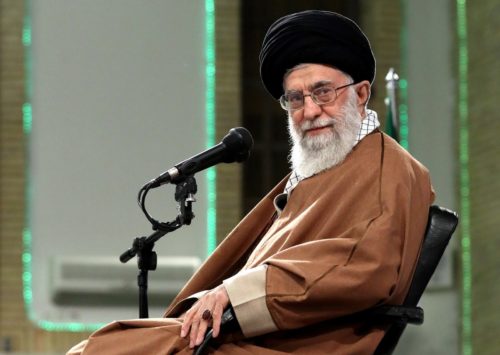 Ιράν: Ο αγιατολάχ Χαμενεΐ χαιρέτισε την κινητοποίηση του λαού ενάντια «στον εχθρό»