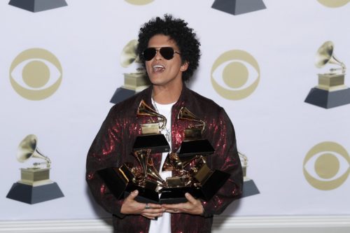 Την χρονιά του αγώνα γυναικών τα Grammy σάρωσαν οι άντρες