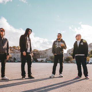 Αν σας αρέσουν μαζί οι λέξεις ποπ και πανκ, θα σας αρέσουν και οι Day Oof