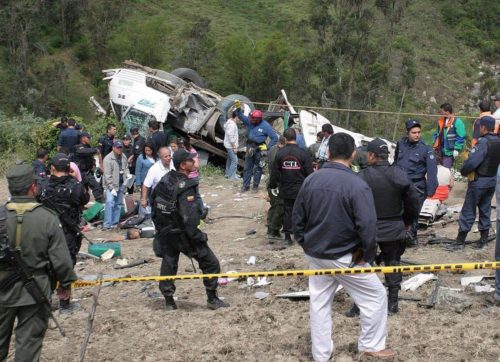 Κολομβία: 13 νεκροί από πτώση λεωφορείου σε φαράγγι