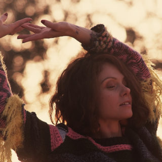 Lady Papaya: ένα wellness site που θα γεμίσει τη ζωή μας «τροπική ευδαιμονία»