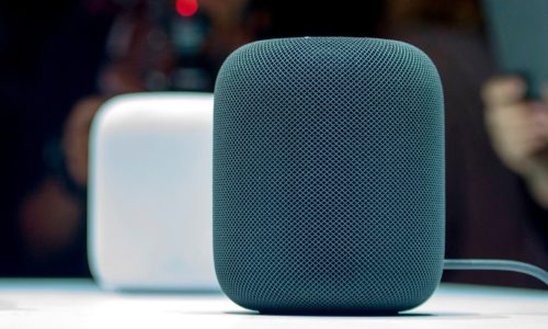 Η Apple παρουσίασε το πολυαναμενόμενο «έξυπνο» ηχείο της HomePod