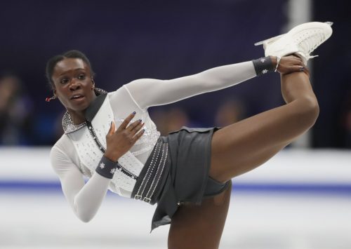 Η μαύρη φουστίτσα της Γαλλίδας αθλήτριας άρχισε ξαφνικά να αστράφτει, αφήνοντας το κοινό άναυδο [ΒΙΝΤΕΟ]