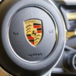 Περισσότερα από 6 δισ. ευρώ θα επενδύσει η Porsche στην ηλεκτρική κινητικότητα έως το 2022