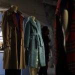 Ο Κρίστοφερ Μπέιλι αφιερώνει την τελευταία του συλλογή Burberry στα δικαιώματα κοινότητας ομοφυλοφίλων