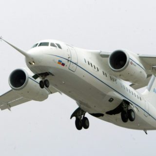 Ρωσία: Εντοπίστηκε το “μαύρο κουτί” του Antonov που συνετρίβη χθες [ΕΙΚΟΝΕΣ]