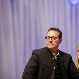 Αυστρία: Η δημόσια τηλεόραση κατέθεσε μήνυση εναντίον του αντικαγκελαρίου