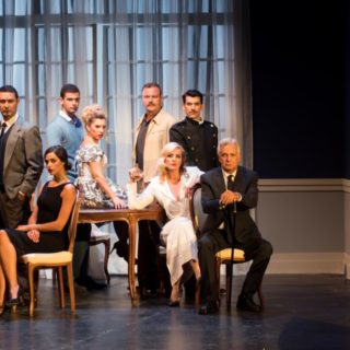 Η θεατρική παράσταση «Το παιχνίδι του Δολοφόνου» στο θέατρο Ήβη