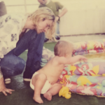 Η κόρη του Kurt Cobain μοιράζεται αδημοσίευτες φωτογραφίες του πατέρα της στο Instagram [Εικόνες]