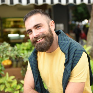 Υπάρχει ένας δάσκαλος μαγειρικής που διδάσκει σε παιδιά με αναπηρία και ειδικές ανάγκες