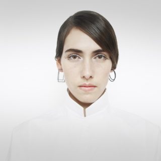 Το Lilian Syrigou είναι ένα brand κοσμημάτων που δεν θέλει να επαναλαμβάνεται