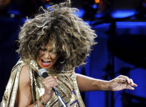 Η 78χρονη Tina Turner αποφάσισε να συγχωρήσει τον βίαιο άντρα της