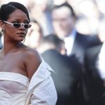 Η Rihanna γράφει ιστορία ως η πρώτη μαύρη γυναίκα που φωτογραφίζεται για το εξώφυλλο της βρετανικής Vogue