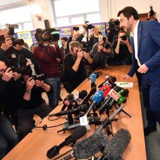 Πολιτική σταθερότητα αναζητά πλέον η Ιταλία