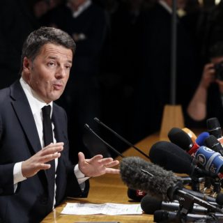 Ιταλία: Ο Ματέο Ρέντσι δε θα διεκδικήσει τη θέση του γραμματέα του Δημοκρατικού Κόμματος