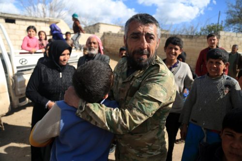 Ο τουρκικός στρατός ανακοινώνει ότι έχει περικυκλώσει την πόλη Αφρίν στην Συρία