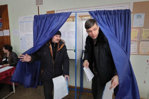 Ρωσία: Άνοιξαν οι κάλπες και στη Μόσχα για τις προεδρικές εκλογές