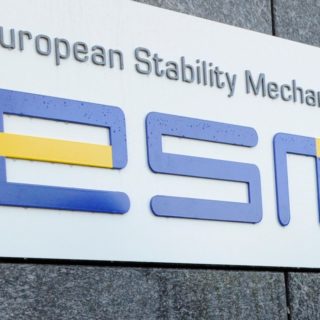 «Πράσινο φως» από ESM για την εκταμίευση της δόσης