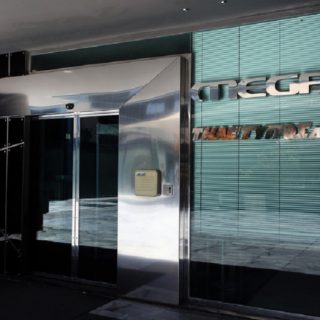 Το ΕΣΡ κλείνει το MEGA