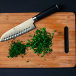 5 τρόποι για να χρησιμοποιείτε σωστά το κουζινομάχαιρο και να γίνετε βασιλιάδες της κουζίνας [ΒΙΝΤΕΟ]