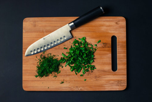 5 τρόποι για να χρησιμοποιείτε σωστά το κουζινομάχαιρο και να γίνετε βασιλιάδες της κουζίνας [ΒΙΝΤΕΟ]