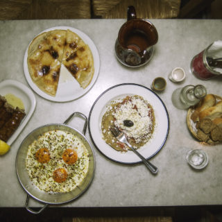 Το Λαΐνι φέρνει όλα τα καλά της Κρήτης σε ένα στενό του Κεραμεικού