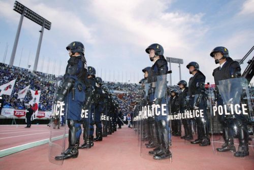 Ιαπωνία: 6.600 αστυνομικοί κυνηγούν δραπέτη που μπήκε φυλακή γιατί έκλεψε κάλτσες και πέδιλα