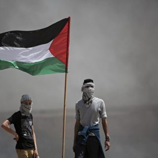 O ισραηλινός στρατός επιβεβαιώνει την αυθεντικότητα του βίντεο που δείχνει στρατιώτη να πυροβολεί Παλαιστίνιο