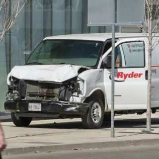 Τα πρώτα στοιχεία για τον δράστη που σκόρπισε το θάνατο με βαν στο Τορόντο