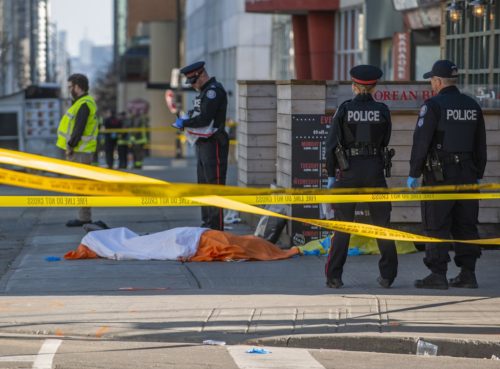 Όσα γνωρίζουμε μέχρι στιγμής για τον 25χρονο δράστη της επίθεσης στο κέντρο του Τορόντο