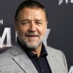 Ο Ράσελ Κρόου χώρισε και πουλά σε δημοπρασία αναμνηστικά του κοινού βίου με την πρώην σύζυγό του