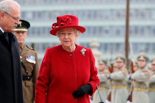Τα 96α γενέθλιά της γιορτάζει η βασίλισσα Ελισάβετ