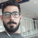 Αυτός ο Σύριος ζει πλέον στο αεροδρόμιο της Κουάλα Λουμπούρ, φοβούμενος ότι θα τον καλέσουν σε αναγκαστική επιστράτευση