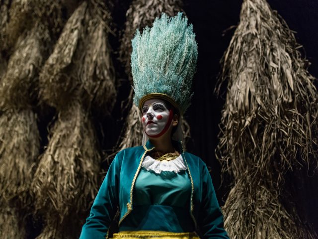 20 αποκλειστικές φωτογραφίες από τα backstage της μπαρόκ όπερας «Η βασίλισσα των ξωτικών»