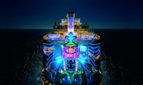 Το μεγαλύτερο κρουαζιερόπλοιο στον κόσμο κάνει το πρώτο του ταξίδι στη Μεσόγειο [ΒΙΝΤΕΟ]