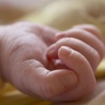 Γιατρός αφαίρεσε τα γεννητικά όργανα νεογέννητου αγοριού επειδή είχε προβλέψει ότι θα είναι κορίτσι