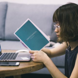 Οι Κινέζοι των μεγάλων πόλεων διαβάζουν πλέον μέσω ίντερνετ