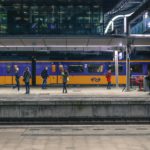 Γαλλία: κορυφώνεται η μάχη των απεργών – διχογνωμία στην κοινωνία