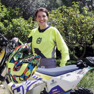 Πολυτίμη Κυριακοπούλου: Ρόδα, Μάνα και Κοπάνα…και «μαρσάρει την Husqvarna»