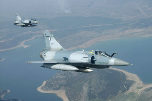 Τι είναι μαχητικά Mirage 2000-5 που χρησιμοποιούνται για να αναχαιτίσεις αεροσκαφών