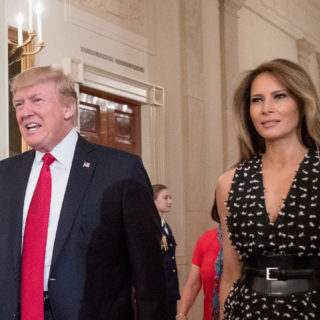 Στο νοσοκομείο αναρρώνει η Μελάνια Τραμπ μετά από επέμβαση στο νεφρό